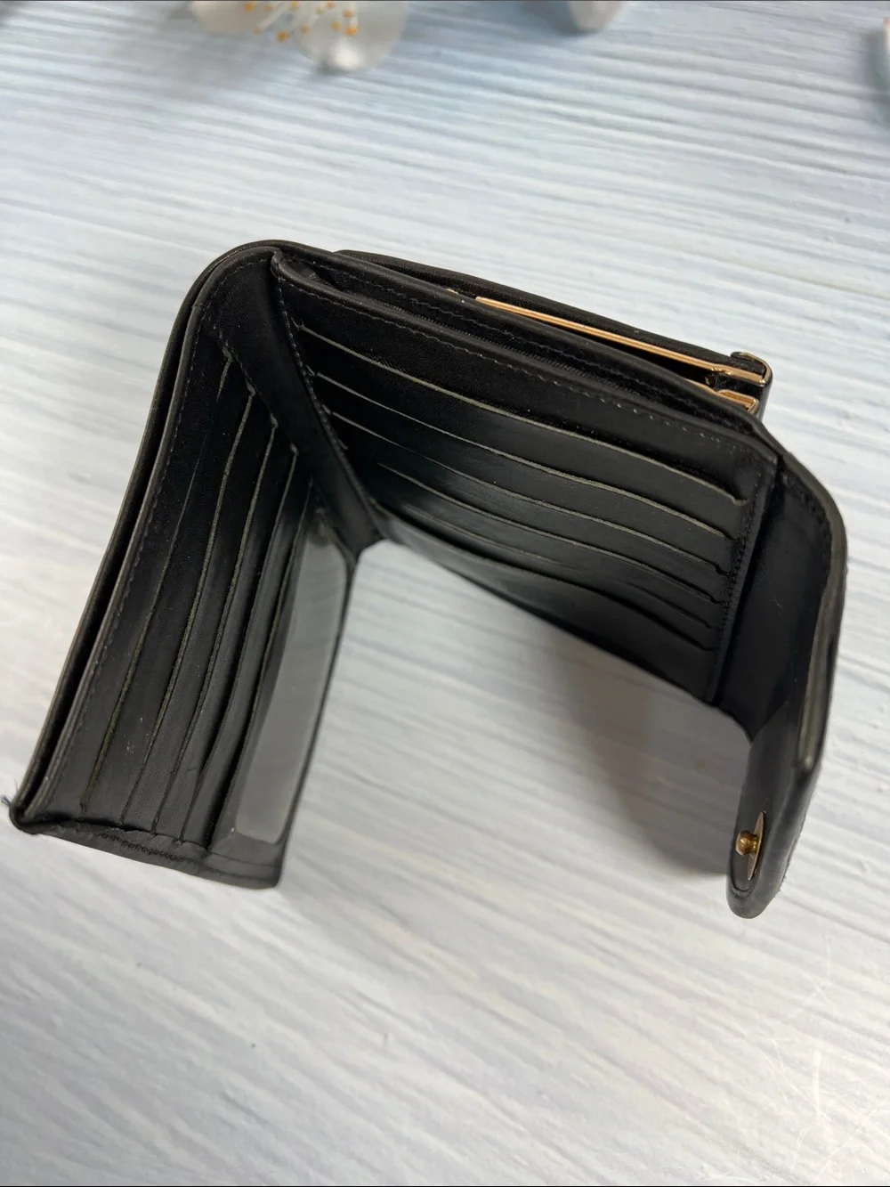 🦆 DOONEY & BOURKEY 90’S AWL PEBBLE TRIFOLD BLACK KISSLOCK POUCH COIN BAG VINTAGE